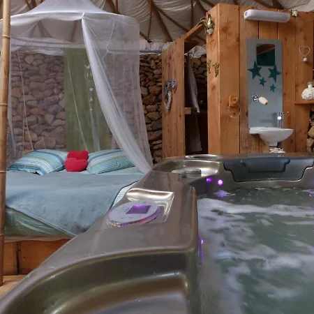 Ecolodges En Provence Saint-Maximin Esterno foto